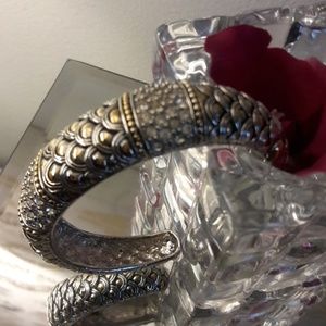 NWOT..pretty fashion David Yurman cuff bracelet